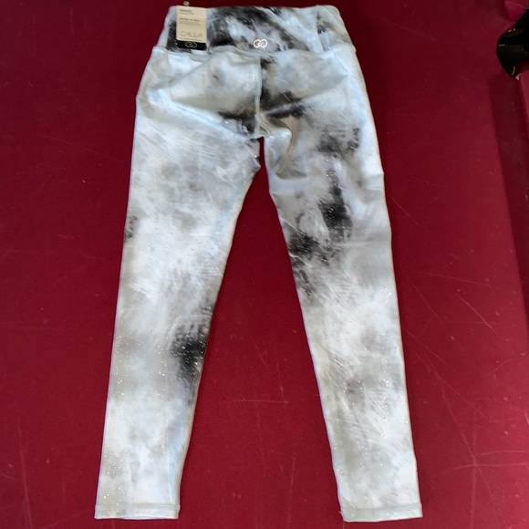 Brand new white, grey and black with gold sparkles. Mid rise 7/8 ankle. - Picture 3 of 3